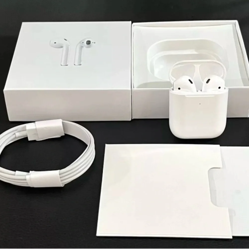 Headphones bluetooth- Black and White